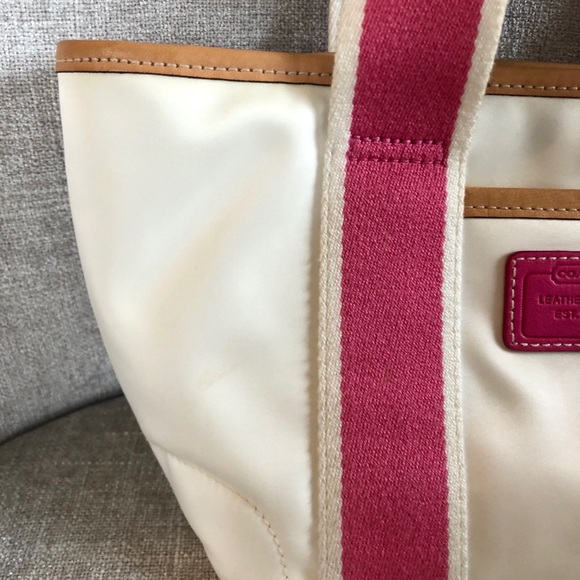 Coach Mini Hampton Tote - Picture 4 of 8